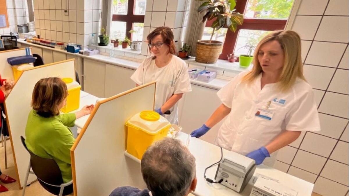 Entrevistamos a Alejandro Curcio, jefe de cardiología del Hospital de Fuenlabrada, y a Alicia González, supervisora de hospitalización de cardiología