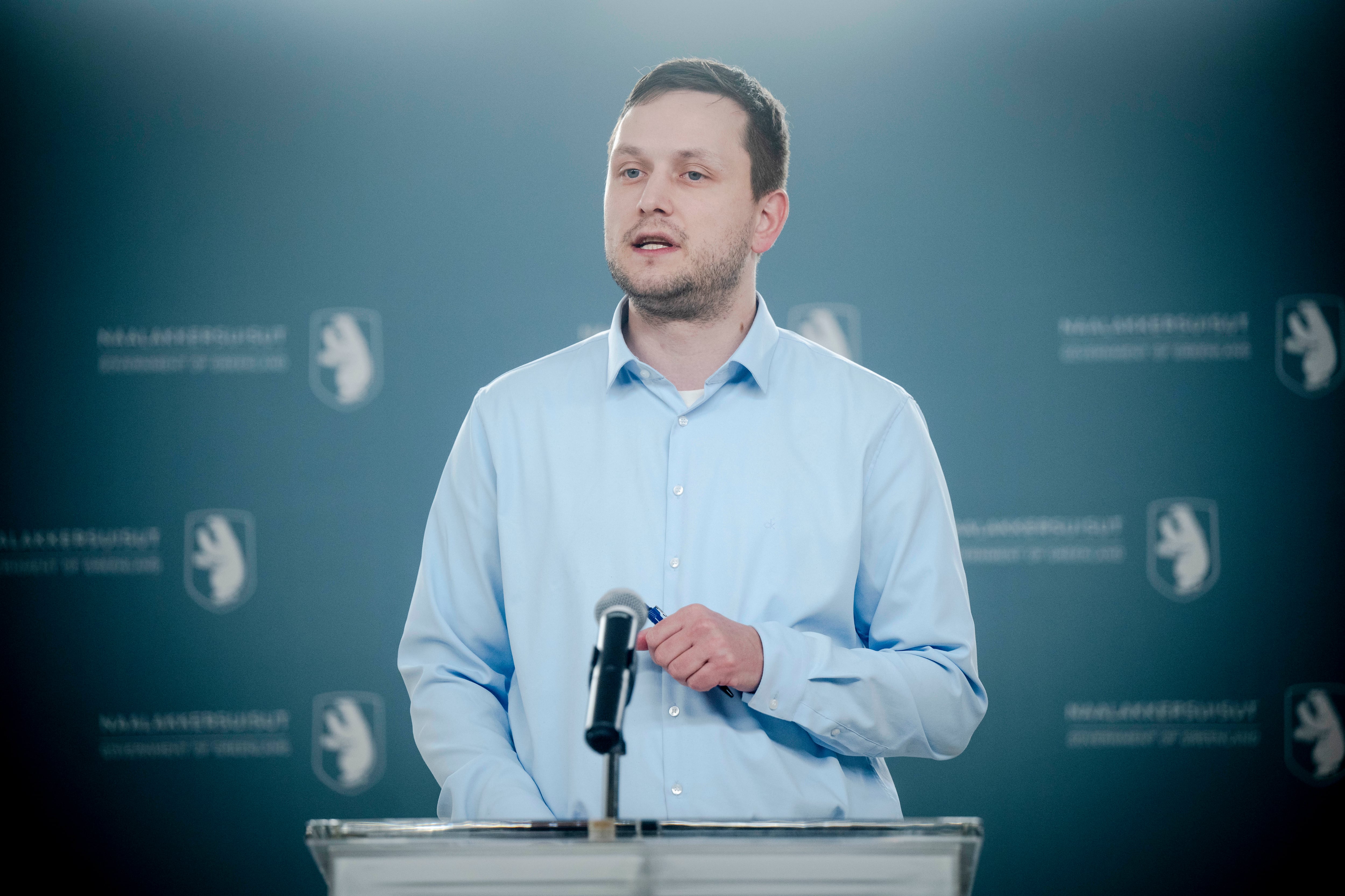 El primer ministro de Groenlandia, Jens-Frederik Nielsen