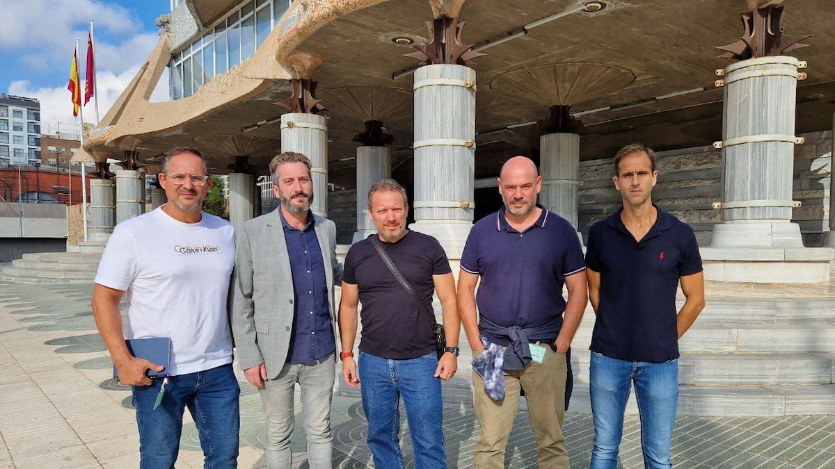 Podemos quiere impulsar en la Asamblea Regional el nuevo convenio marco de los bomberos del CEIS