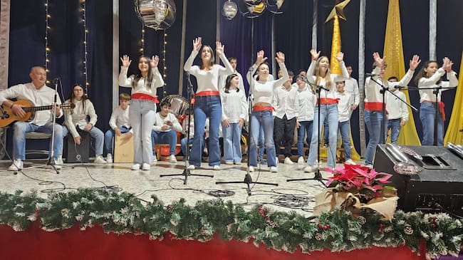 Coro del colegio 'Arturo del Moral' de Cabra del Santo Cristo