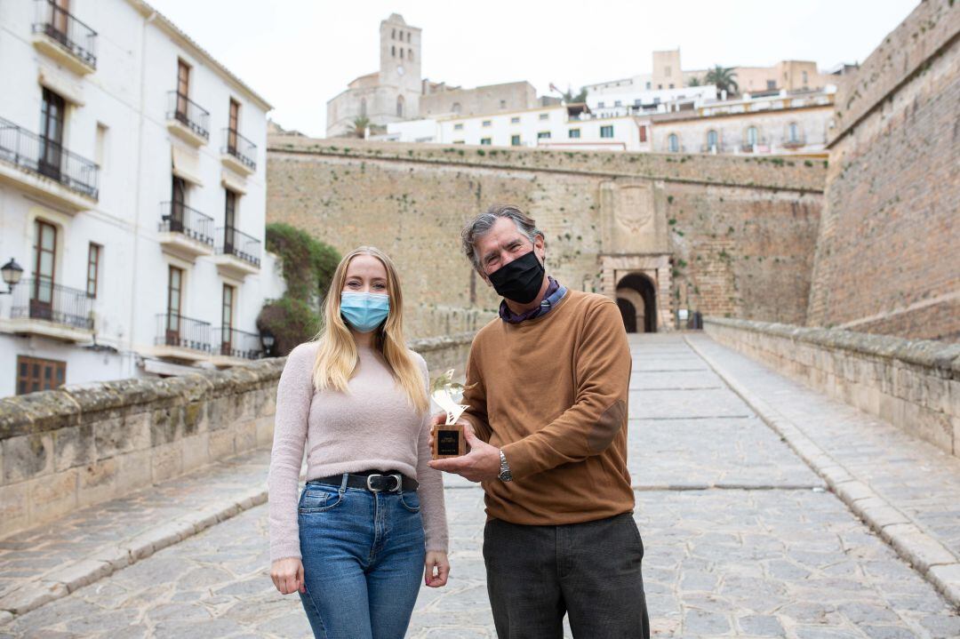 Helher Escribano y Antonio Isasi-Isasmendi Jr.