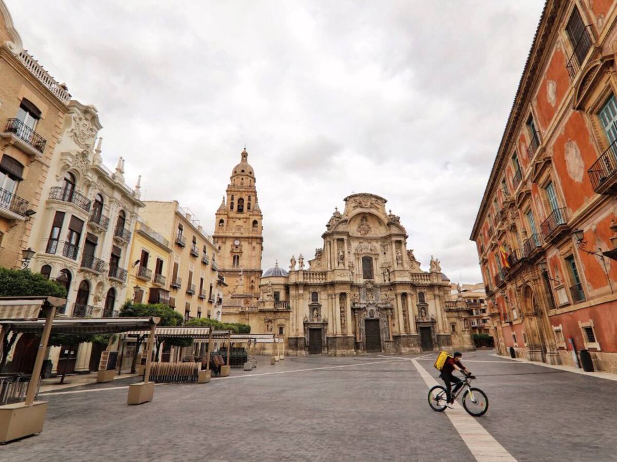 Más de 107.000 trabajadores están afectados por un ERTE en la Región