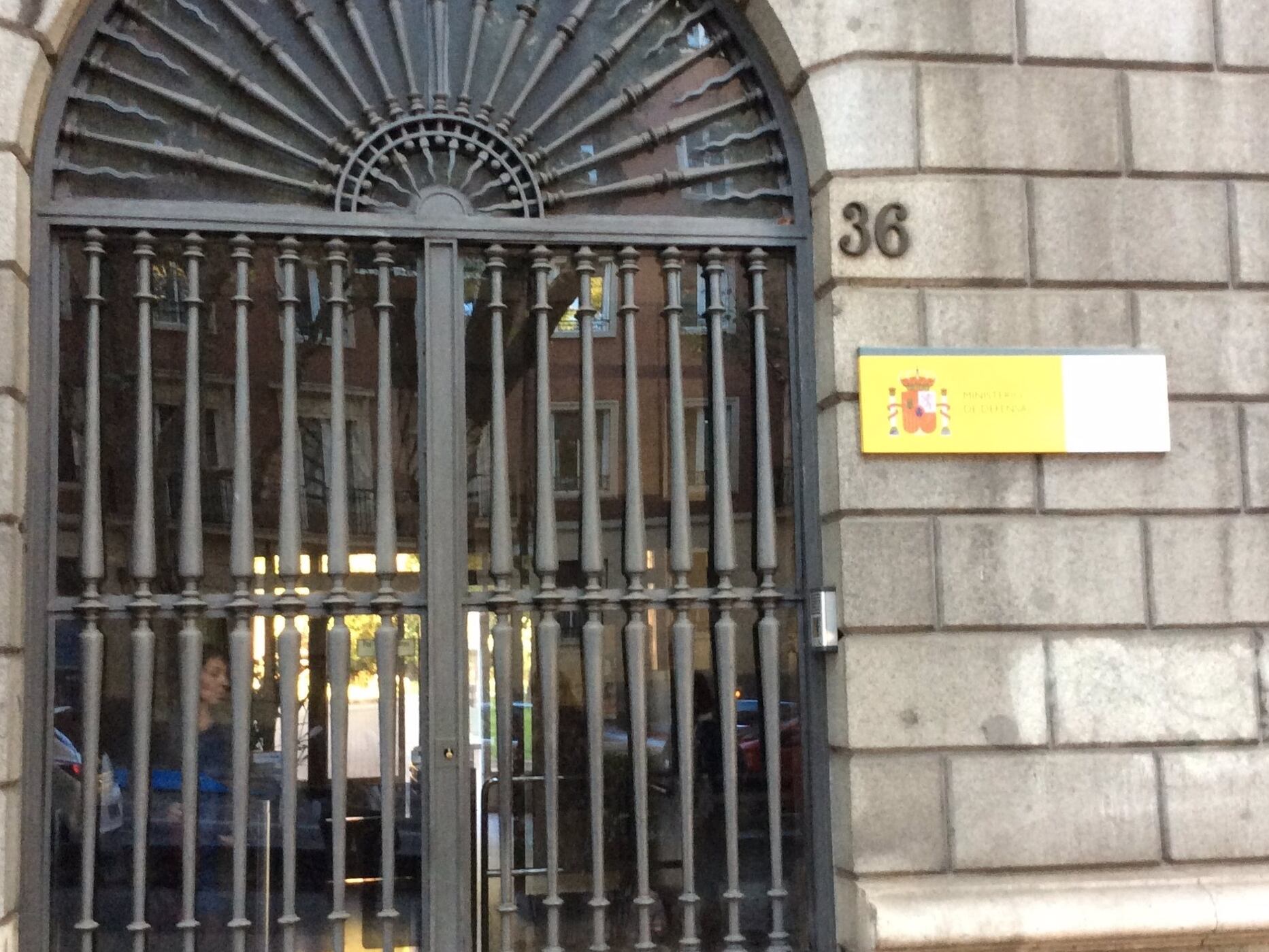 Entrada del Tribunal Militar Central