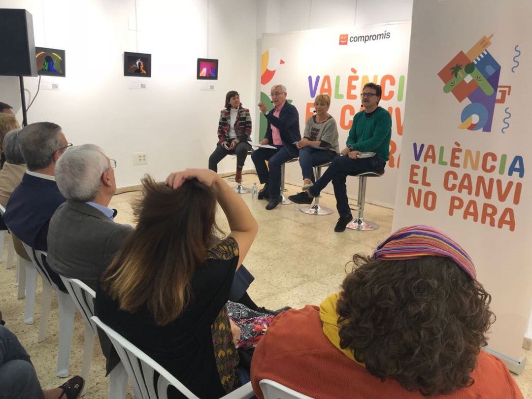 El alcalde de Valencia, Joan Ribó, y los concejales Pilar Soriano y Giuseppe Grezzi