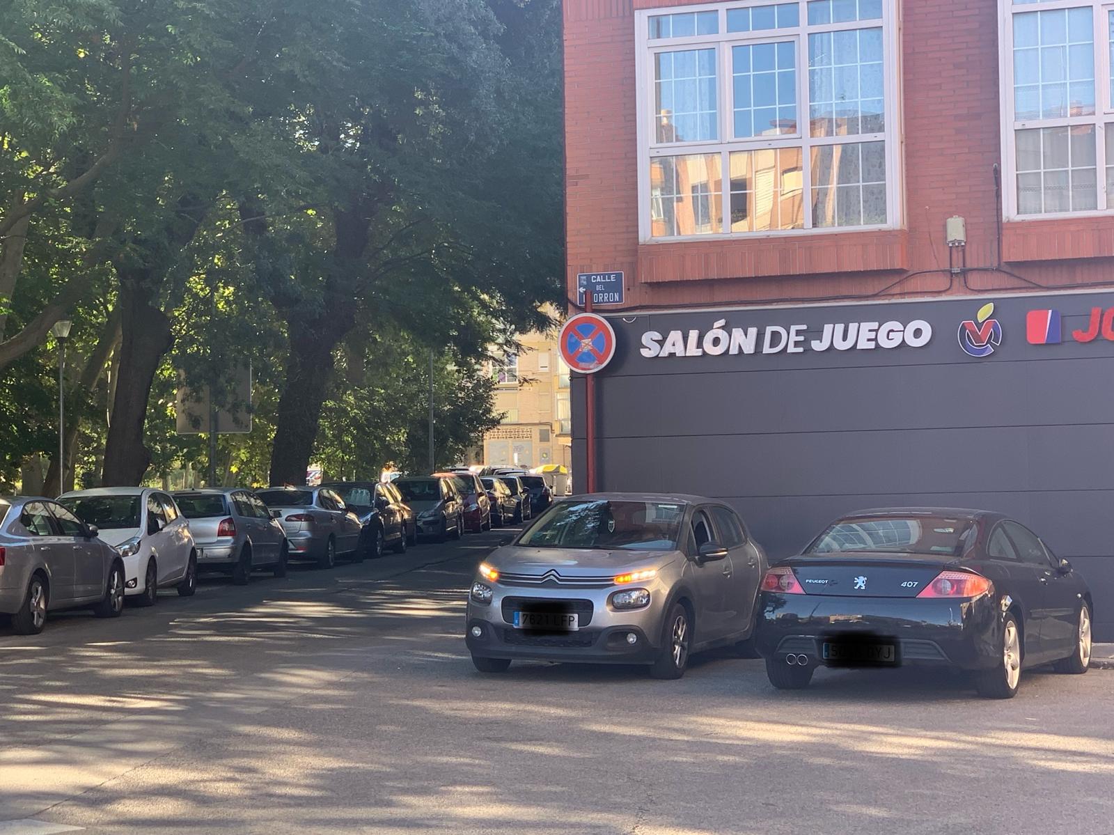 Salón de Juego junto al parque de El Fuerte