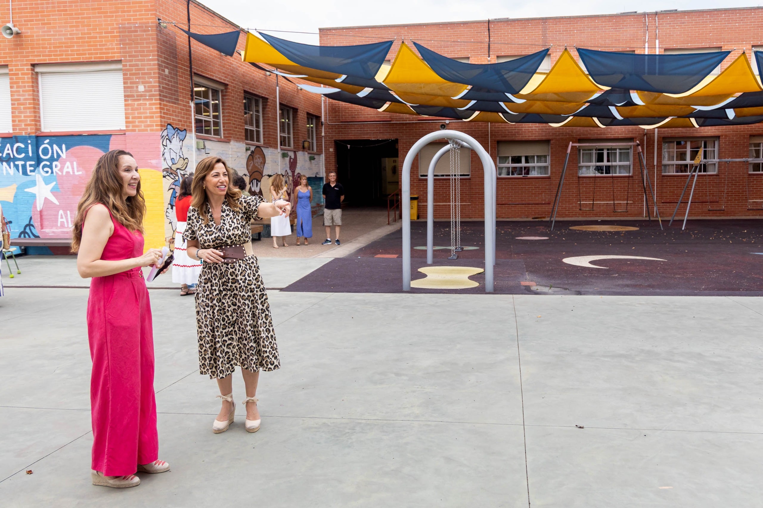 Visita de la alcaldesa de Zaragoza, Natalia Chueca, al CPEE Alborada.