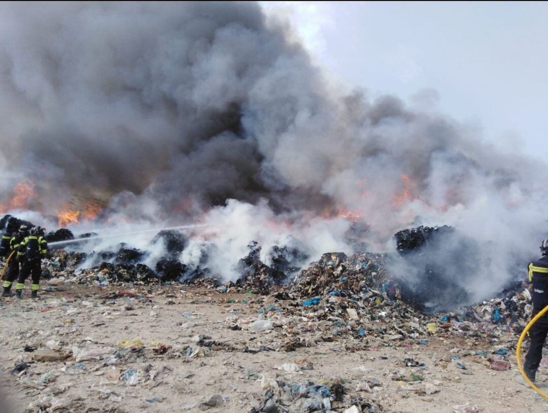 Incendio en el vertedero