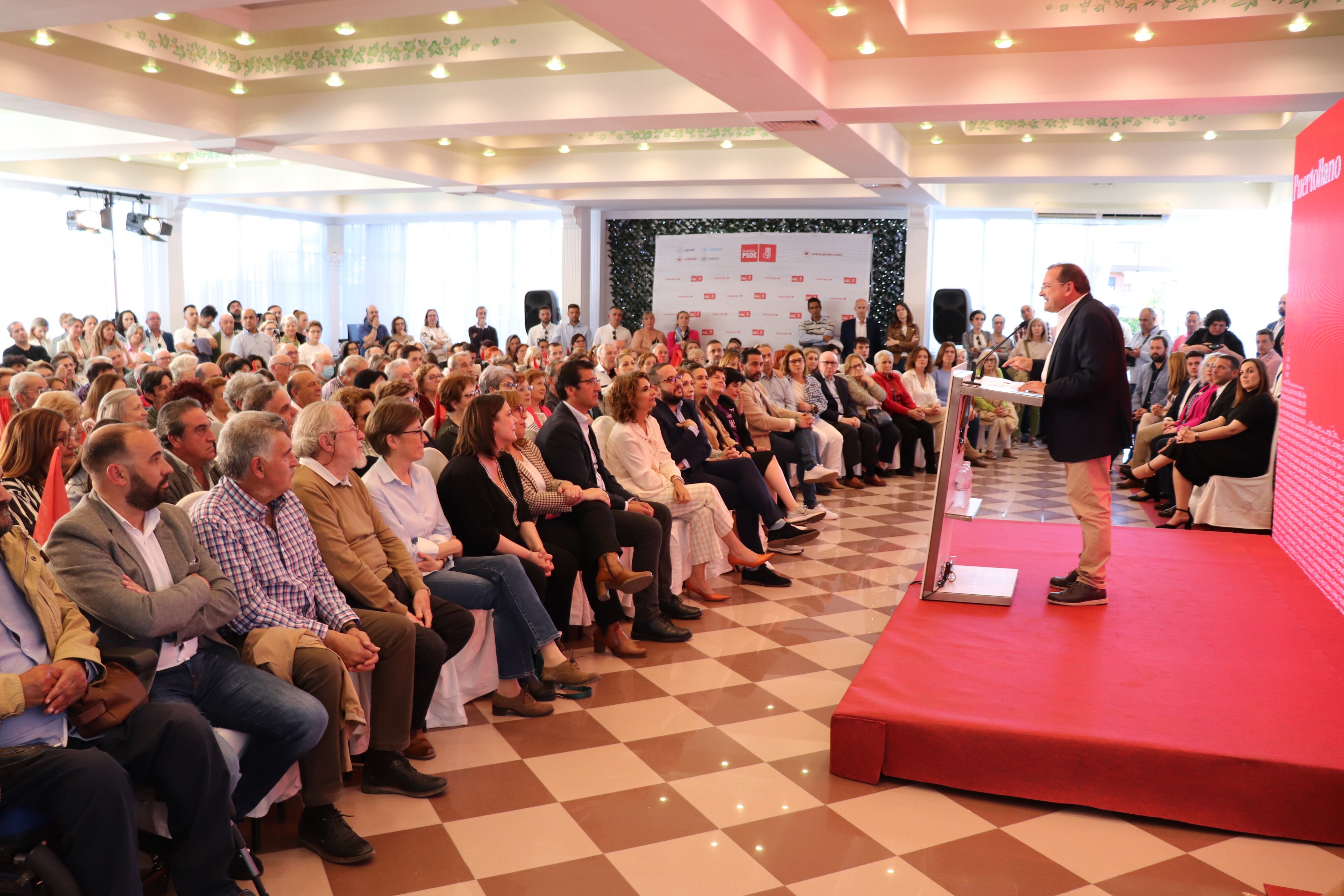 Adolfo Muñiz, en pleno mitin