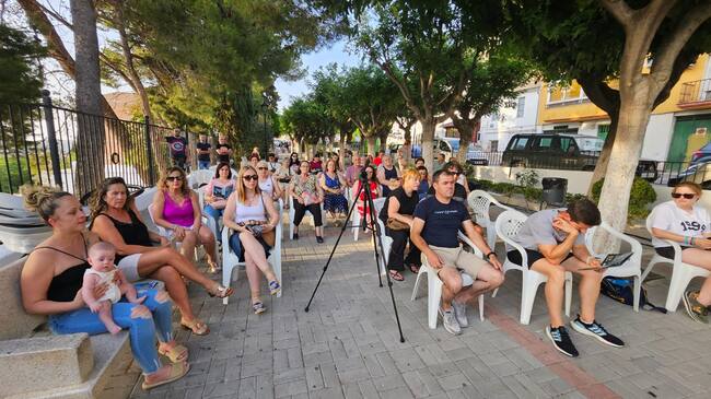 Público asistente a la presentación del CULVE 2025, en el parque de la Pililla
