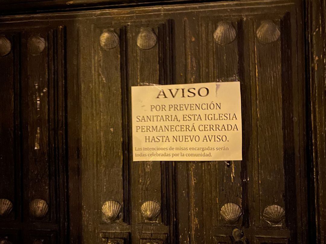 Cartel colocado en la iglesia de San Pablo de Palencia