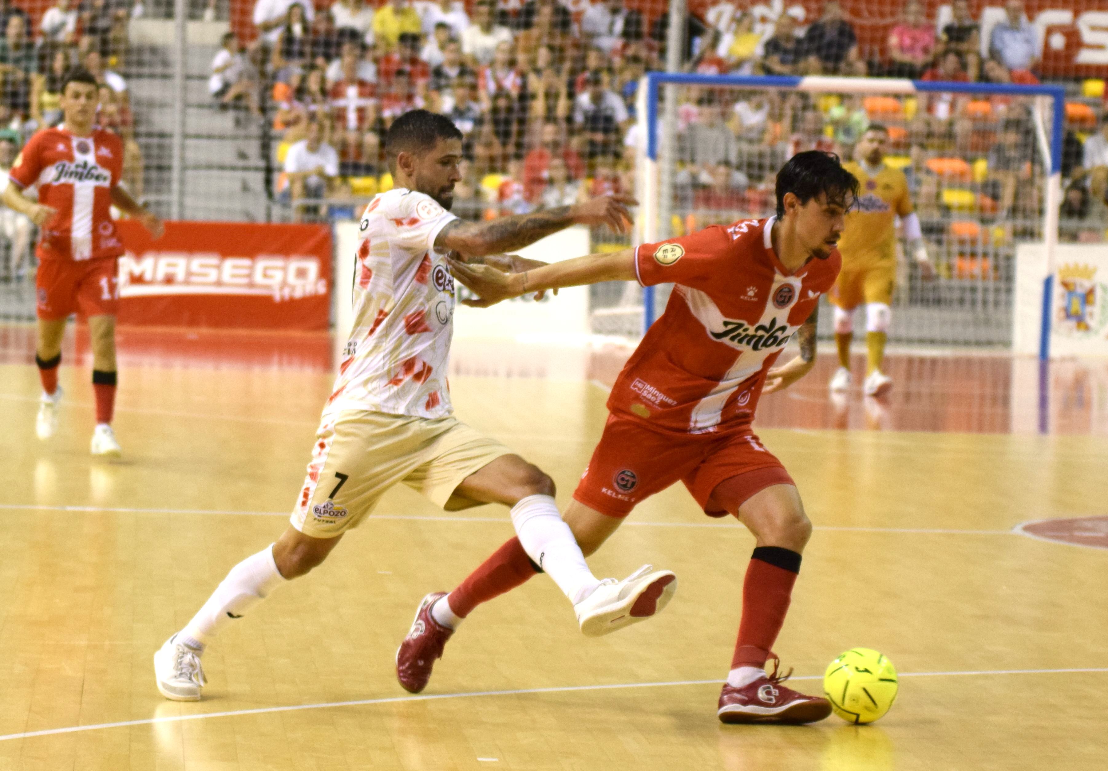 Motta se zafa de Felipe Valerio