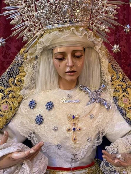 La Virgen del Rosario de la cofradía rondeña estará expuesta en veneración este domingo