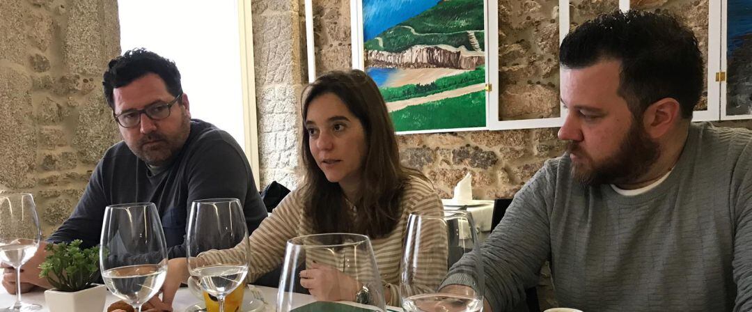 Inés Rey con los jóvenes empresarios