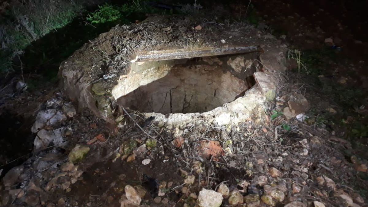 Un hombre cae a un pozo seco y es rescatado dos horas después en Arenas de San Juan