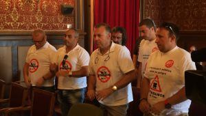 Treballadors d'ADIF al ple municipal de Tarragona.