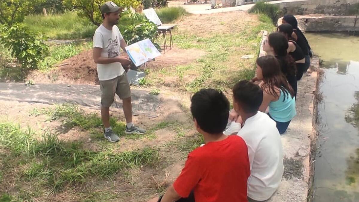 Entrevista a Sarah Lafleuriel. Per l'Horta d'Ontinyent ha realitzat esta temporada diversos tallers amb alumnat d'Ontinyent.