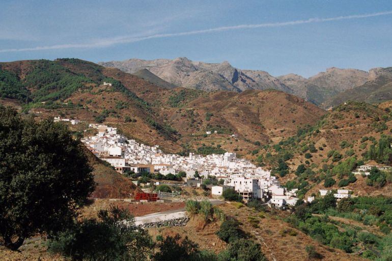 Tolox, con 2.300 habitantes, se sitúa cerca de la Sierra de las Nieves