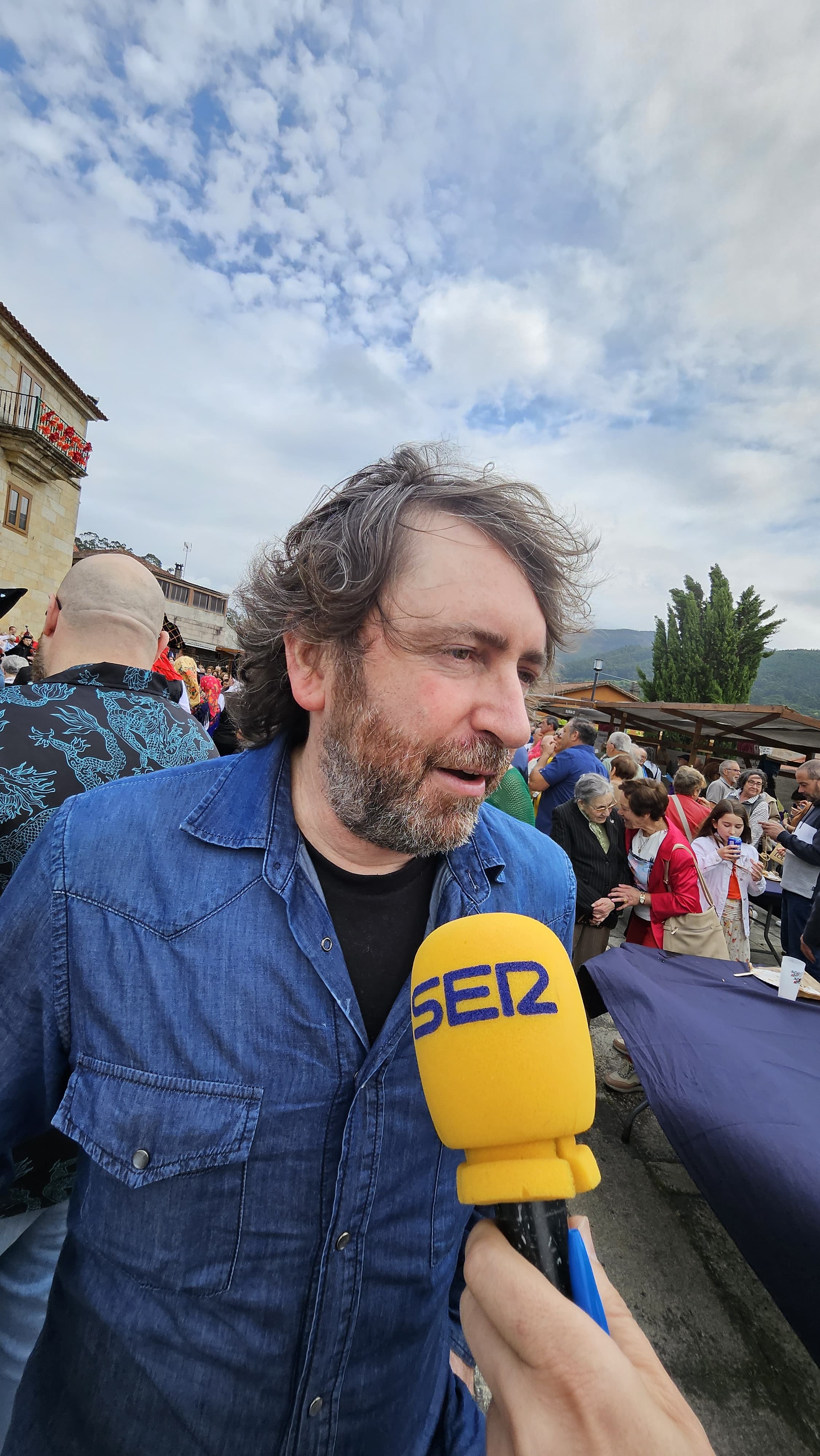 Daniel Sánchez Arévalo, director de "Rondallas", en la Festa da Rosa de Mos