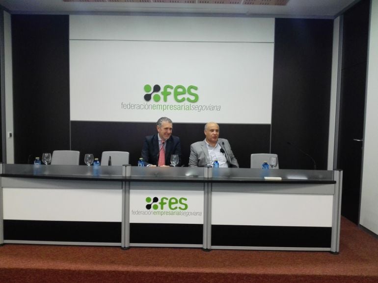 El presidente de FES, Andrés Ortega y Jesús Velasco, gerente de Avícola Velasco.