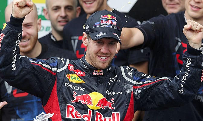 Vettel celebra su tercer Mundial conseguido en São Paulo