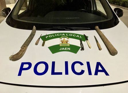 Armas peligrosas incautadas por la Polic&iacute;a Local de Ja&eacute;n.