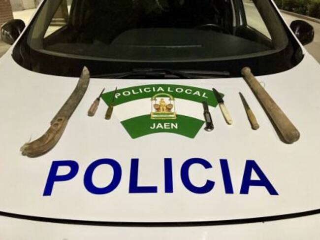 Armas peligrosas incautadas por la Policía Local de Jaén.