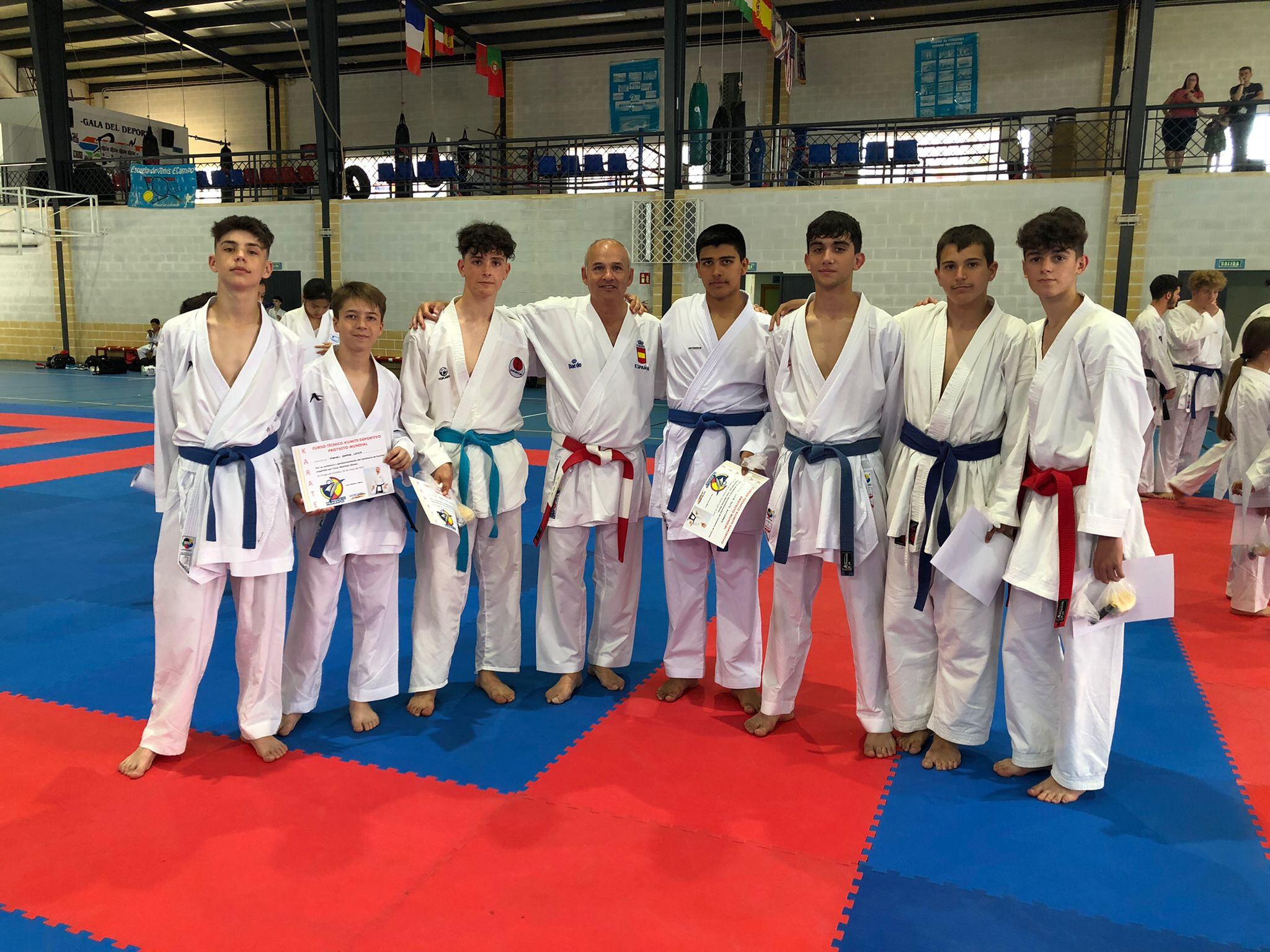 Alumnos del Club Dakentai que tomaron parte del curso