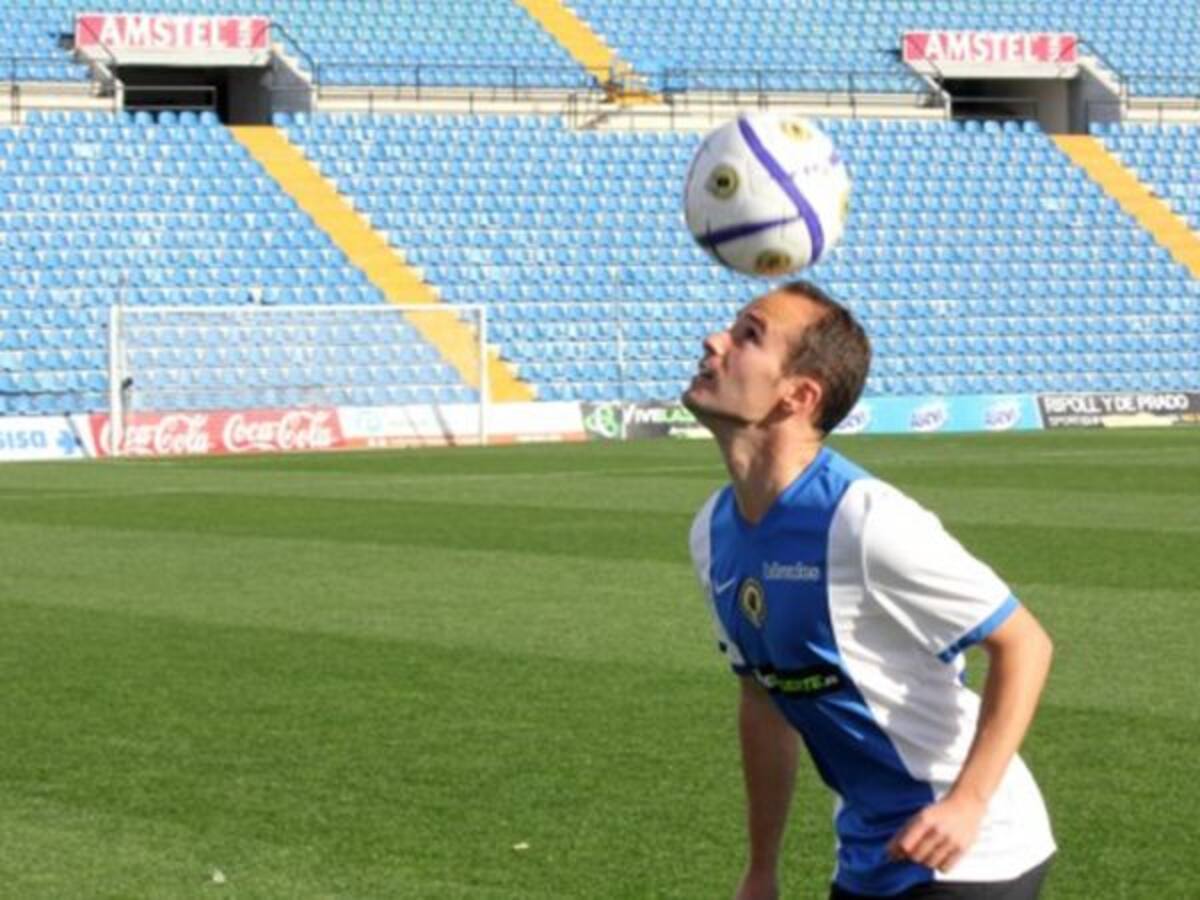 Álvaro apunta a la titularidad frente al Atlético Levante