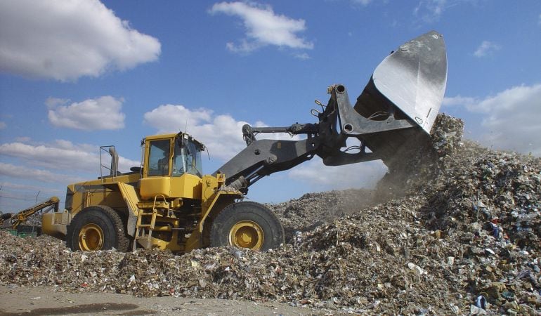 Imagen de archivo de una excavadora trabajando