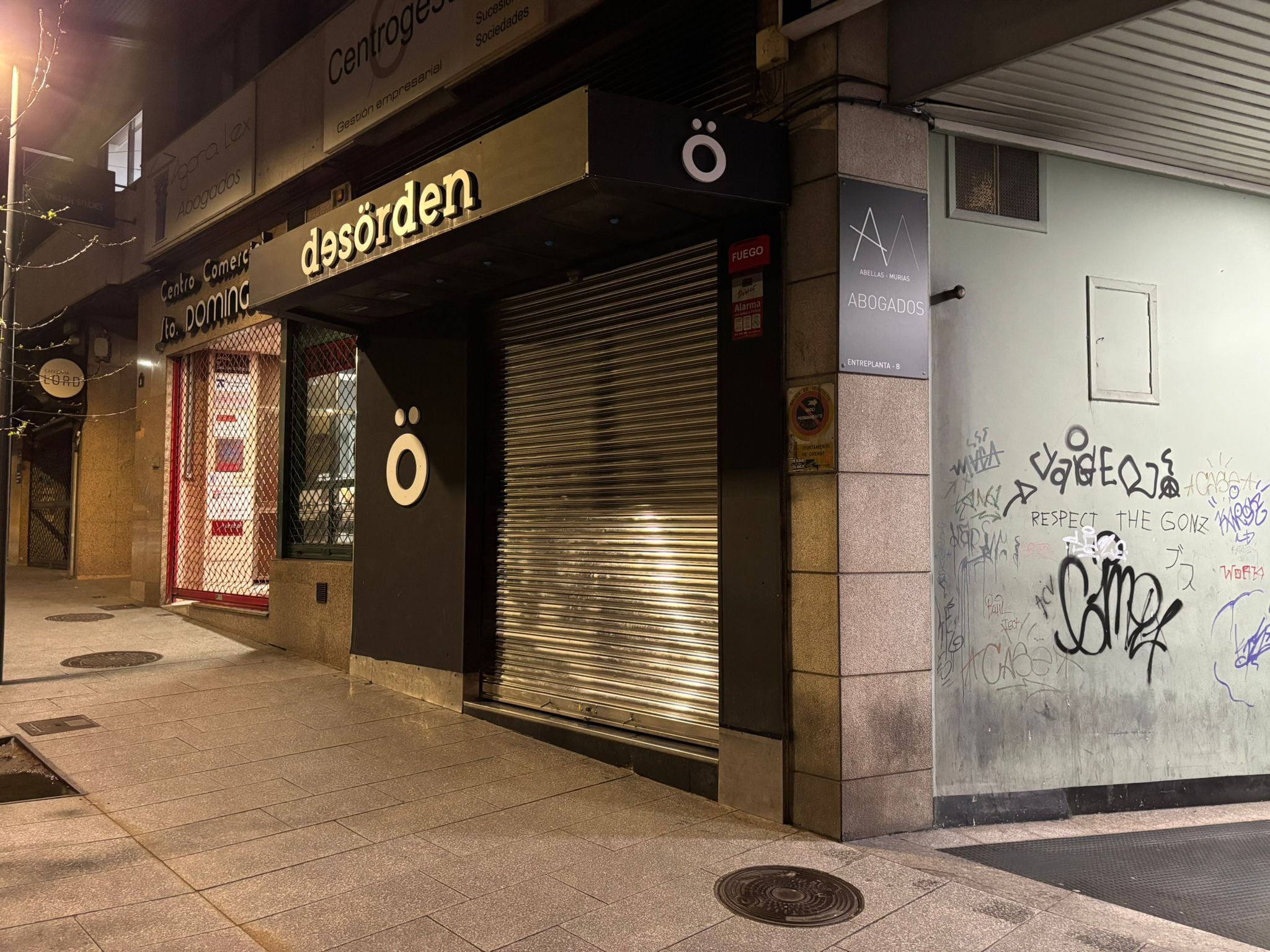 La entrada de la discoteca 'Desorden' en la calle Valle-Inclán