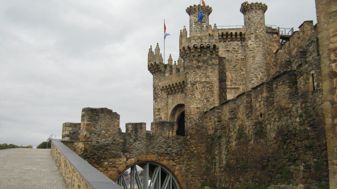Acceso al castillo de los Templarios