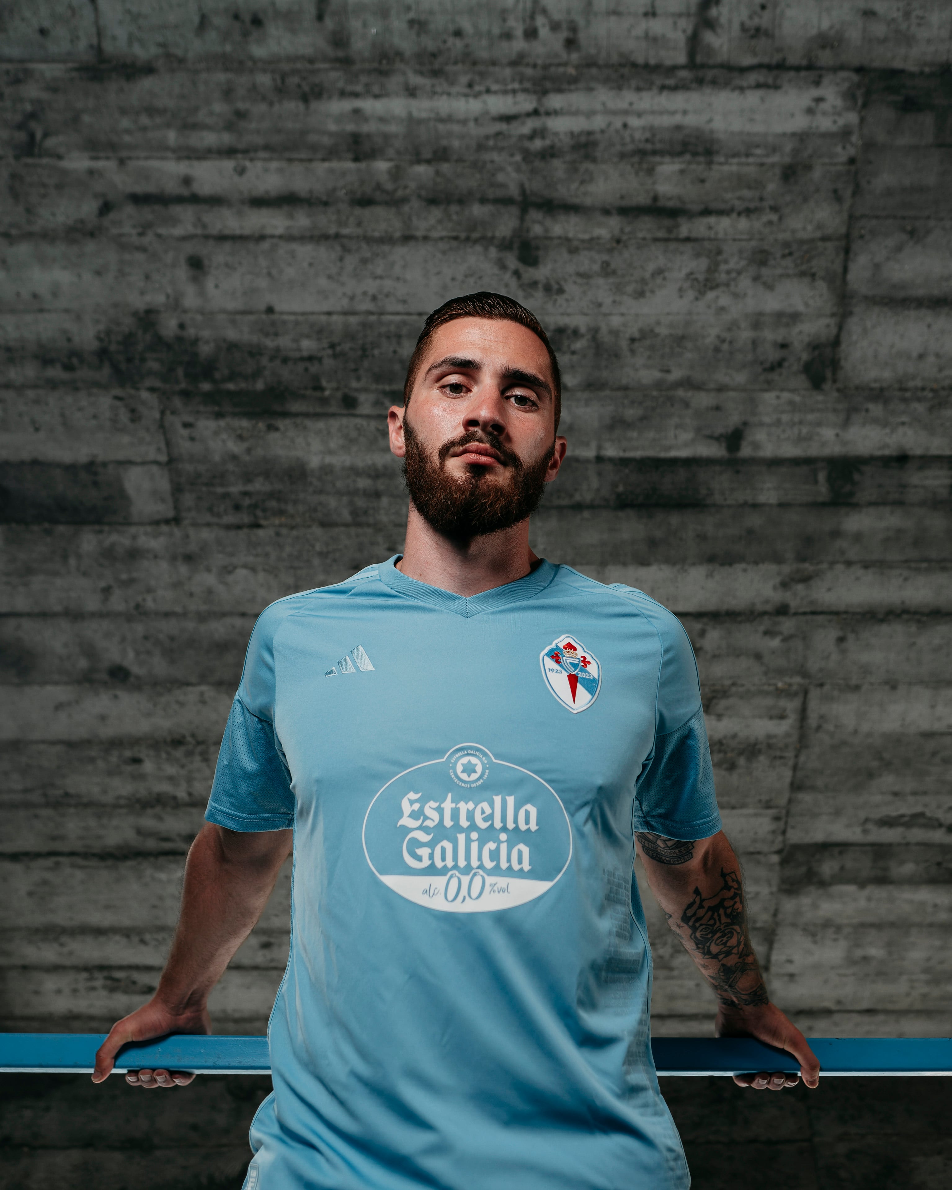 El Celta estrena la camiseta del Centenario