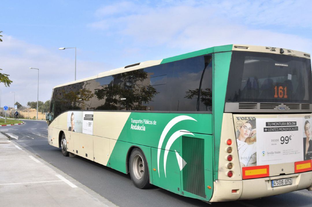 Un autobús del Consorcio Metropolitano de Transportes. 