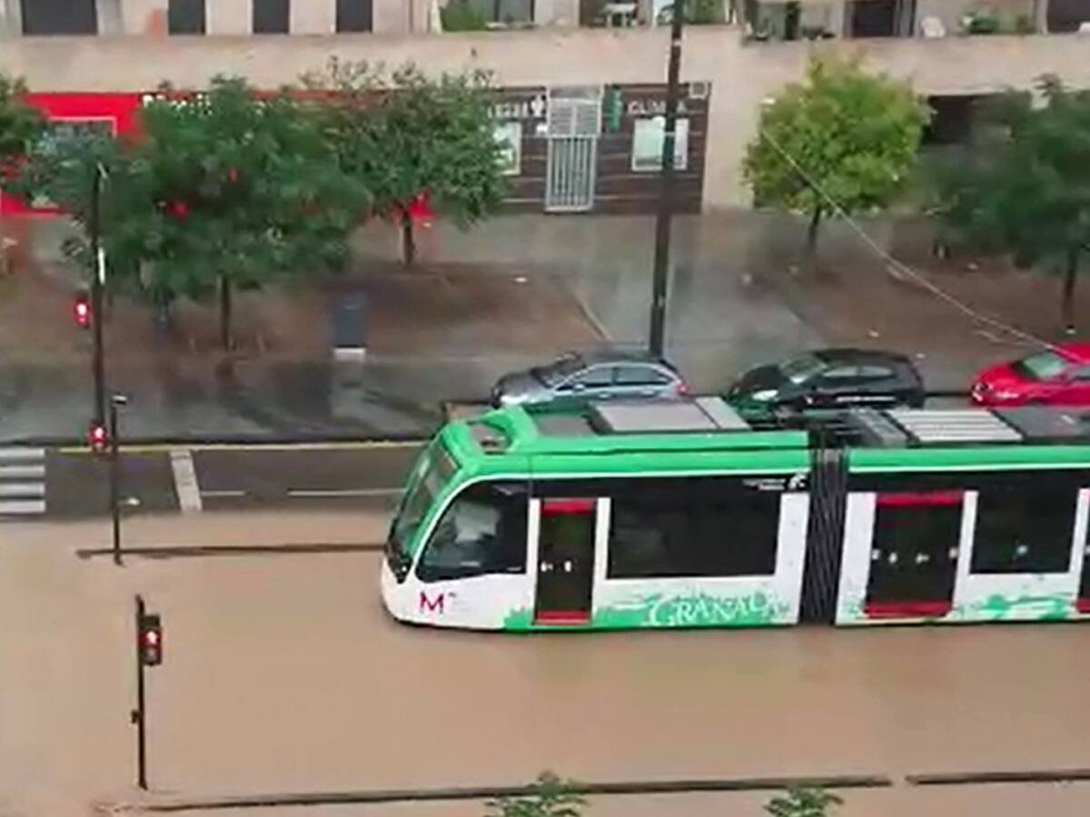 El vídeo viral del metro de Granada "convertido en un barco"