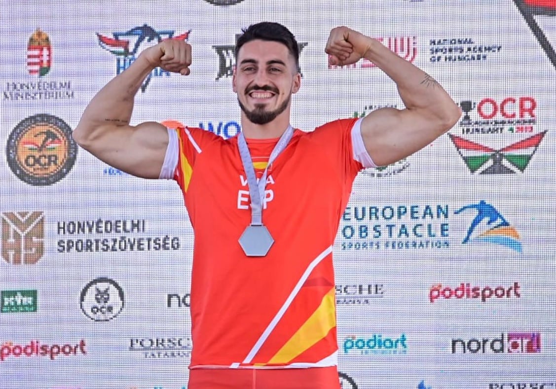 José VIla amb la seua medalla al campionat d'Europa