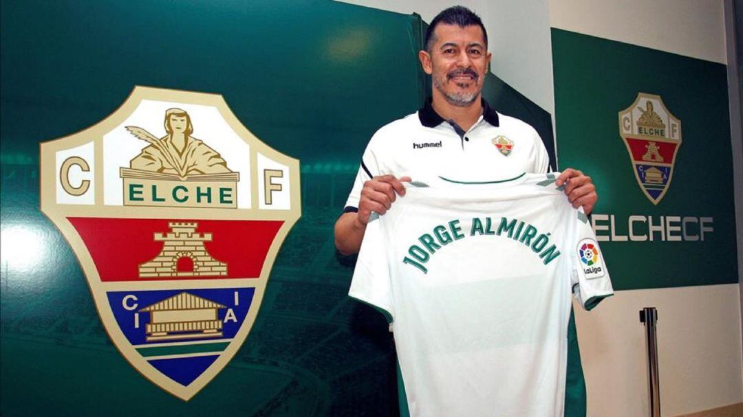 Jorge Almirón en su presentación como técnico del Elche