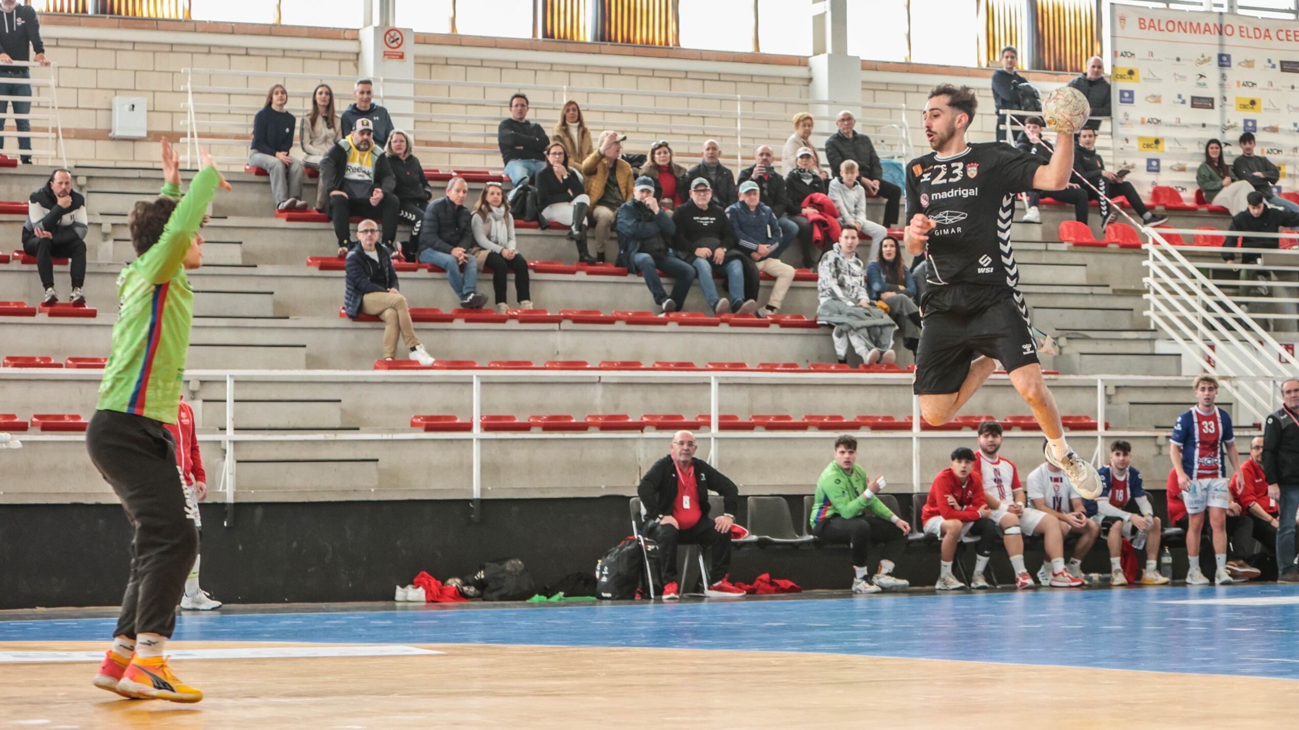 El equipo del Centro Excursionista Eldense visita a un rival muy necesitado