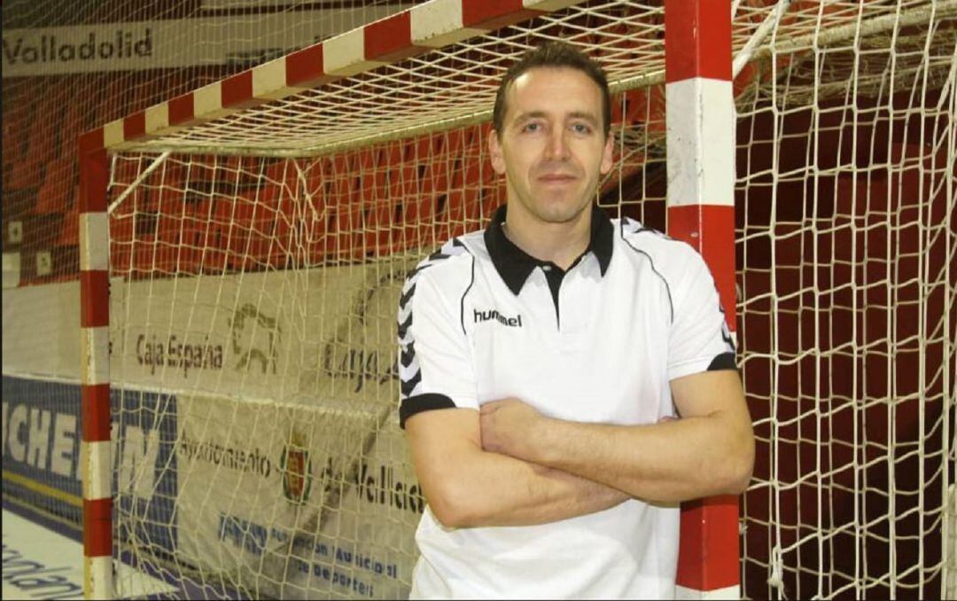 Fernando Hernández, 120 veces internacional con la selección española de balonmano, nuevo entrenador de Pizzería La Nonna Balopal