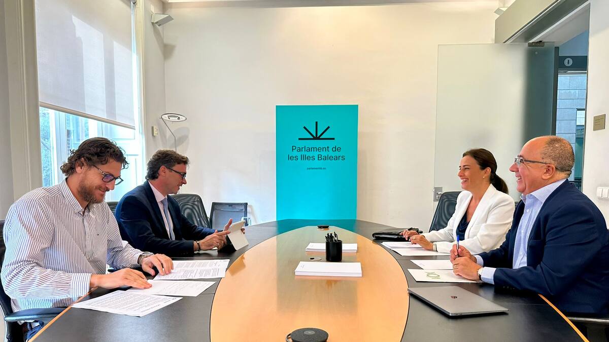 Nuevo enfrentamiento PP-VOX: Discrepan del cuándo y cómo aplicar la libre elección de lengua