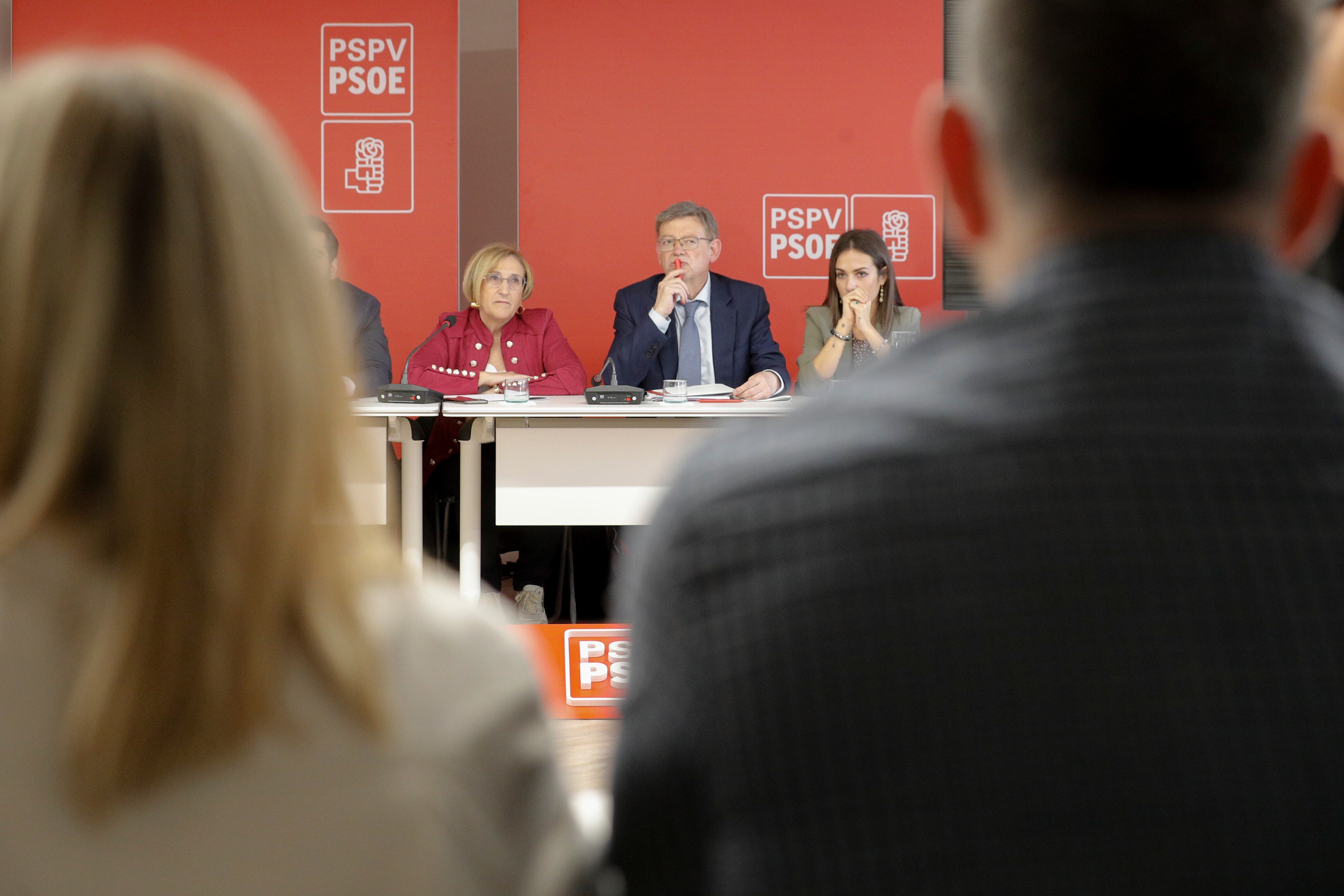 GRAFCVA3758. VALENCIA, 30/05/2023.-El president de la Generalitat y secretario general del PSPV-PSOE, Ximo Puig, preside la comisión ejecutiva del partido tras perder el gobierno autonómico en los comicios del 28 de mayo, a pesar de aumentar los socialistas su número de escaños, y ante la convocatoria de elecciones generales para el 23 de julio.EFE/ Manuel Bruque