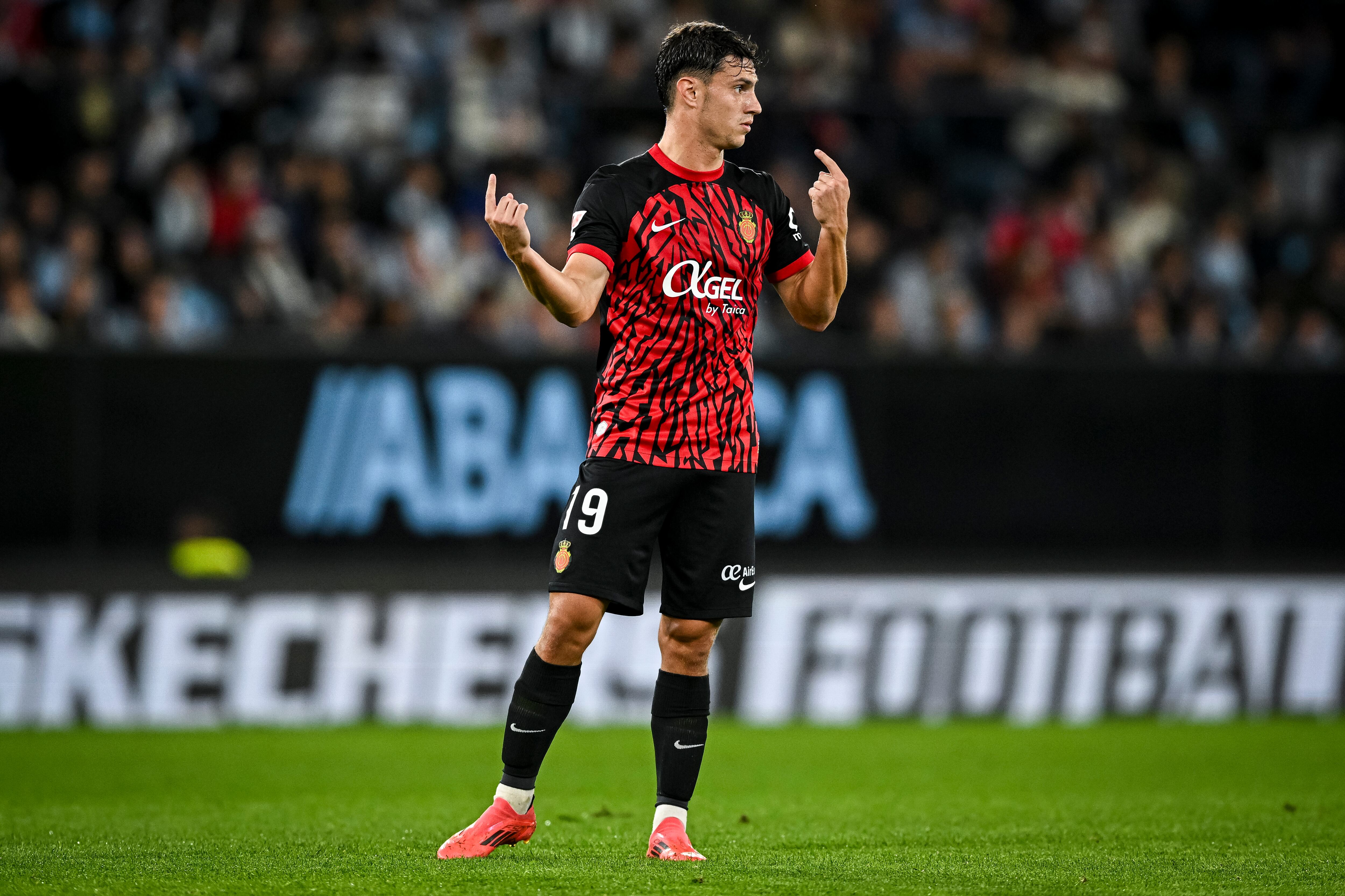 VIGO, SPAIN - DECEMBER 6: Javier Llabres of RCD Mallorca reacts during the LaLiga match between RC Celta de Vigo and RCD Mallorca at Estadio Balaidos on December 6, 2024 in Vigo, Spain. (Photo by Octavio Passos/Getty Images)