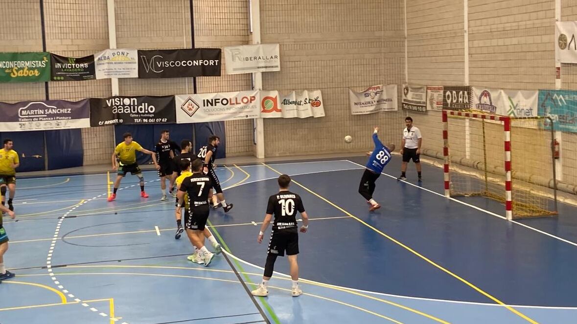 El Bm. Elda - C.E.E. no desaprovechó la oportunidad de puntuar en Algemesí