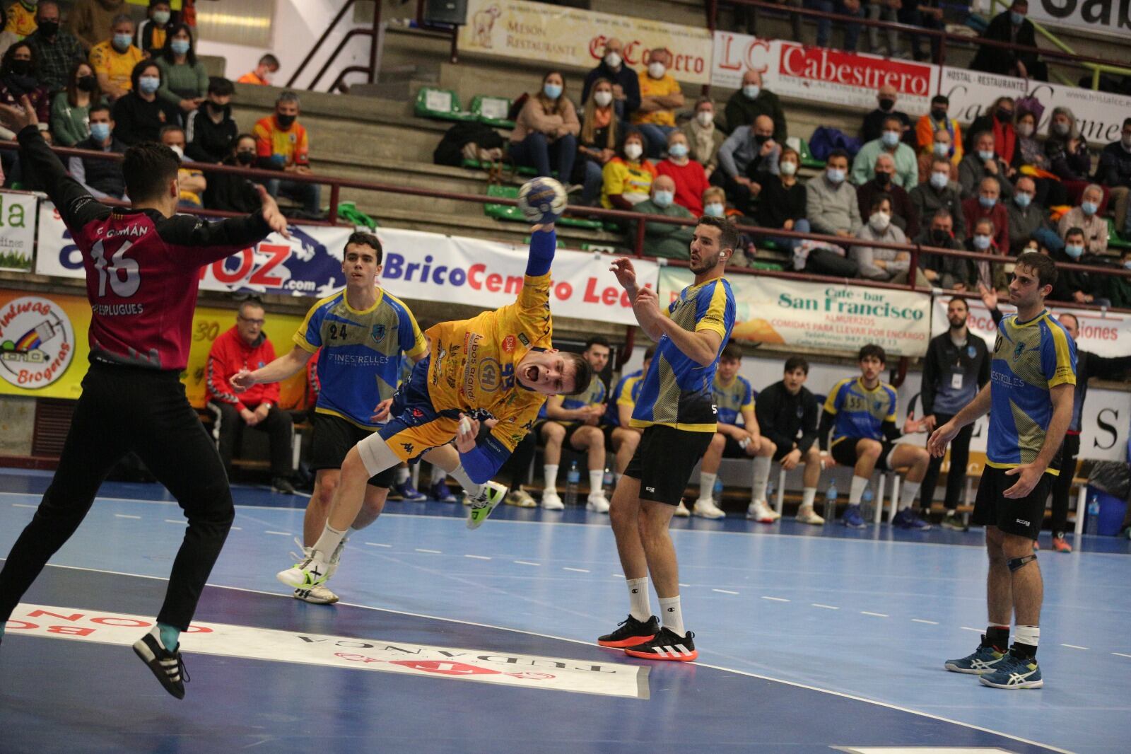 Pablo Herranz, pivote amarillo del Tubos Aranda