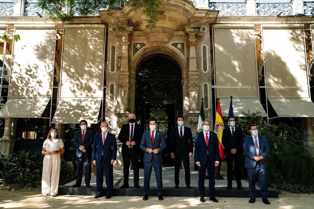 El presidente de la Junta con los presidentes de las diputaciones andaluzas
