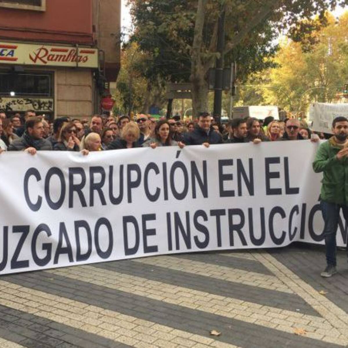 El Poder Judicial investiga quién convocó manifestaciones contra el juez del 'caso Cursach'