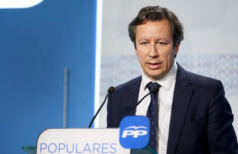 Carlos Floriano, durante una la rueda de prensa en la sede del PP en Madrid.