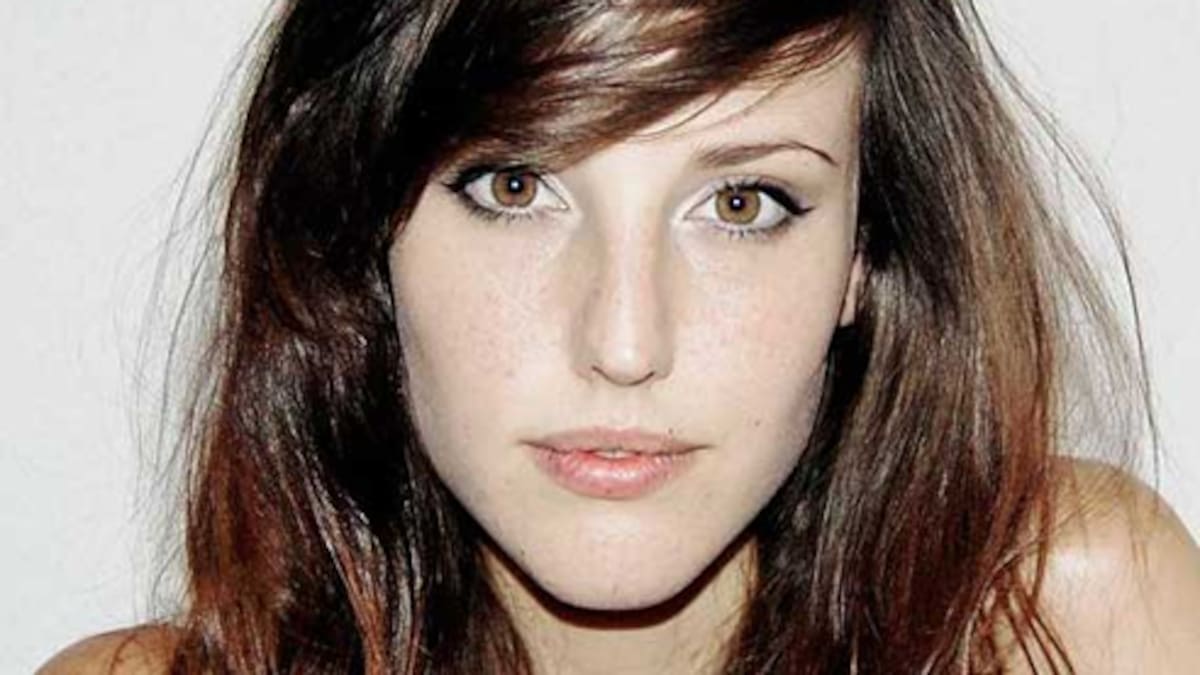 Natalia de Molina, la joven que busca a John Lennon