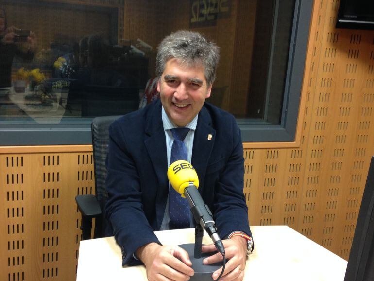 Ignacio Cosidó en los estudios de Radio Palencia