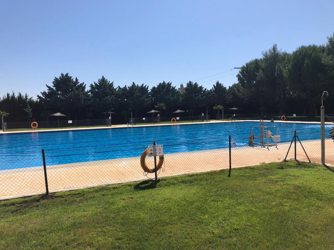 Piscina de Motilla del Palancar el 1 de julio de 2020