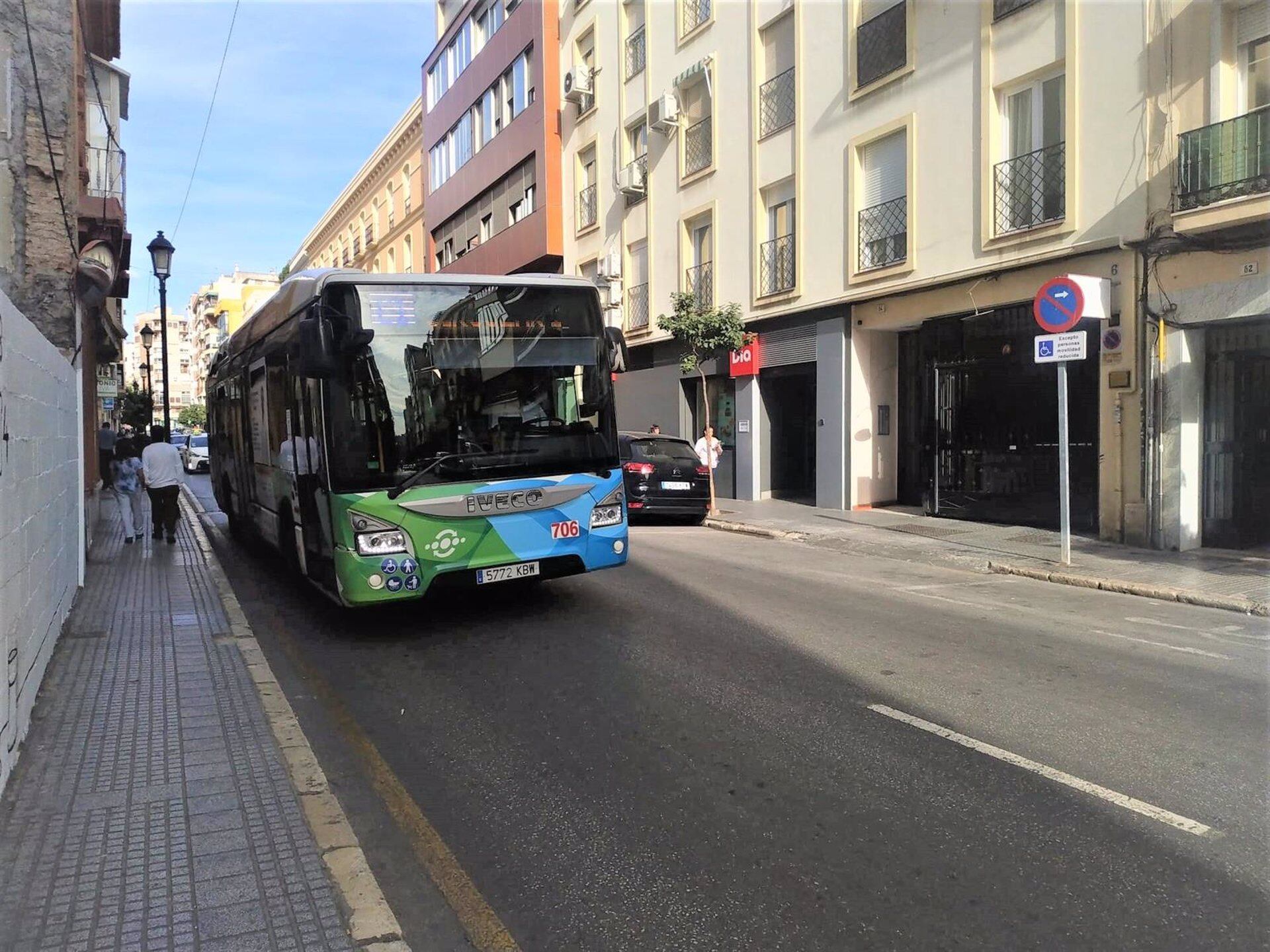 EMT autobús calle Victoria de Málaga